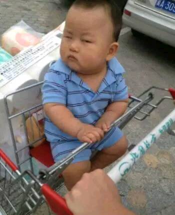 |搞笑图片幽默段子笑话兄弟看你输得还挺惨的啊,还是别玩了