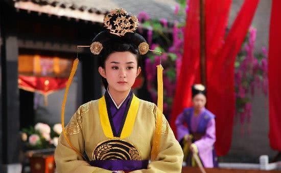 控制|她本是罪臣之妻,却能掌握皇帝控制朝堂,将一个国家带向灭亡