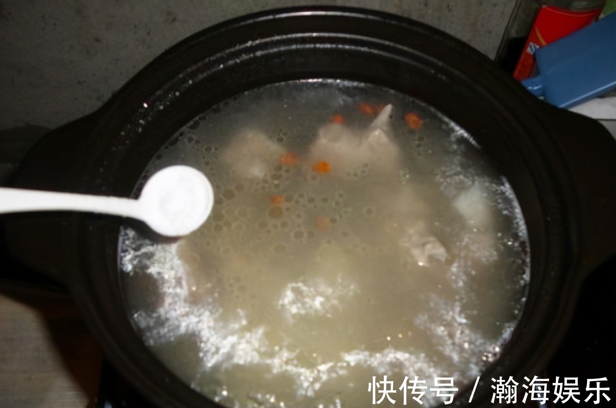 炖排骨，“3香”不能放，排骨才又鲜又嫩，入味没腥味，太香了