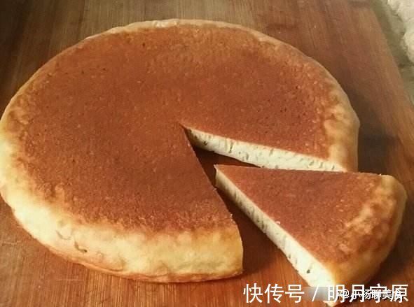 周末时间多,把酸奶放进电饭煲,自制酸奶蛋糕,酸甜软糯又营养!