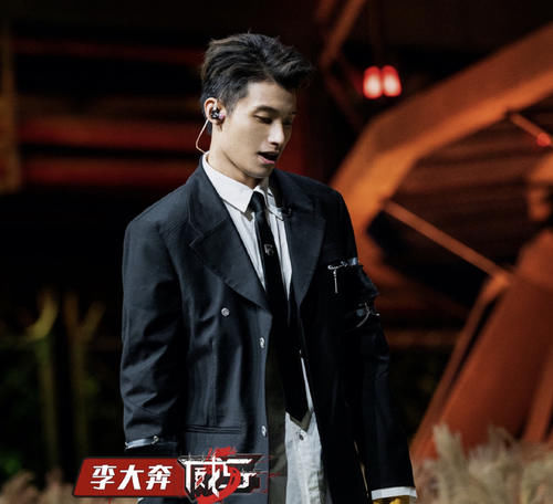  亚军|《中国新说唱》总决赛：冠军出乎意料，史上最“水”亚军诞生