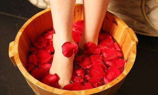 泡脚好处多!这样泡脚治百病!你一定要试试!