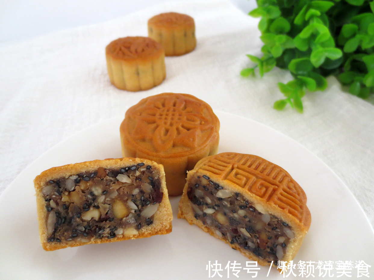 自制五仁馅月饼,放白糖还是红糖,区别很大,别放错了