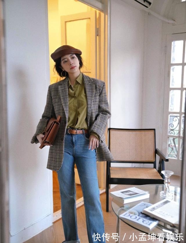 穿衣|配色很加分!学学三木博主的9套“撞色”搭配,早秋穿衣不再单调