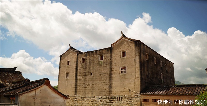 福建|福建藏着一座神秘古堡，仿宋朝皇城修建，皇族后裔在此避难隐居！