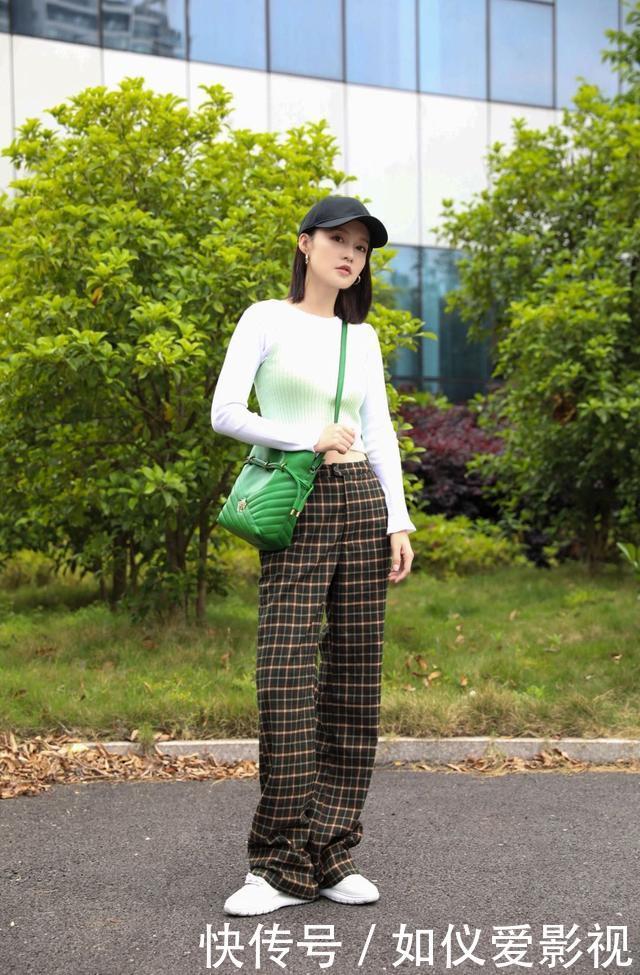 “廉价感”的女人,穿衣服都有4个特点,希望你没有