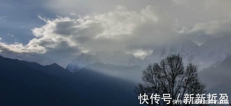 别具一格$杨万里的这首《小雨》,也是一首千古名篇,整首诗充满了诗情画意