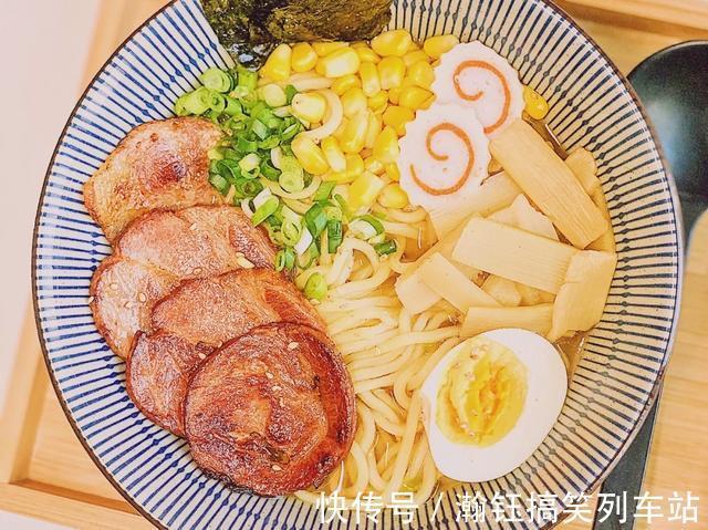 叉烧肉|超快手的粉面推荐:酸汤粉,羊肚菌花胶鸡汤拉面,日式味增拉面