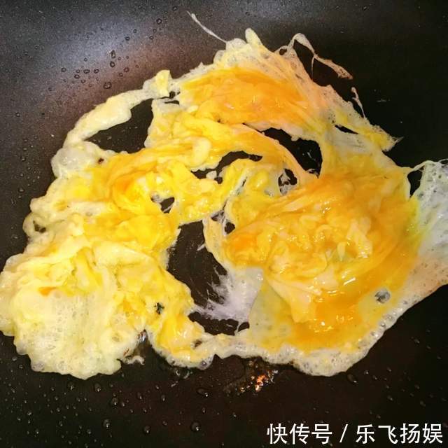 史上最好吃的美味蛋炒饭,粒粒分明,营养又美味,连吃三碗都不够