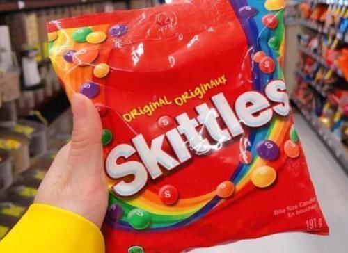 僵尸|彩虹糖到底有多少口味居然还有僵尸口味,网友真是越出越沙雕