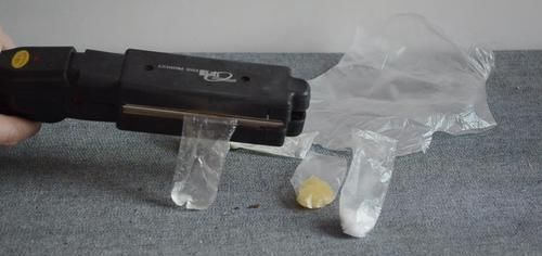 你家有一次性塑料手套吗?这个用途真厉害,解决了很多人的烦恼