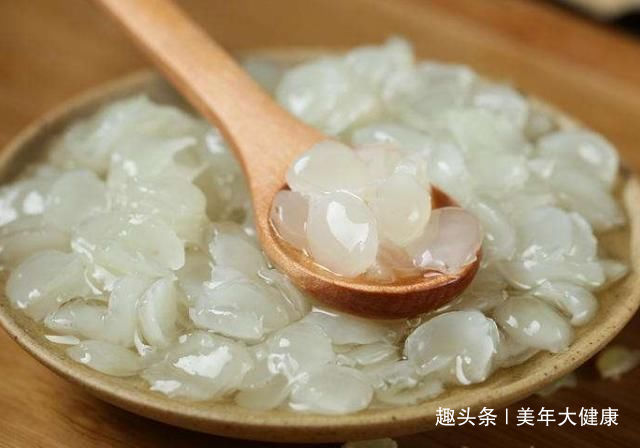 女人|4物是天然的“叶酸”，女人坚持每天吃两口，活血化瘀