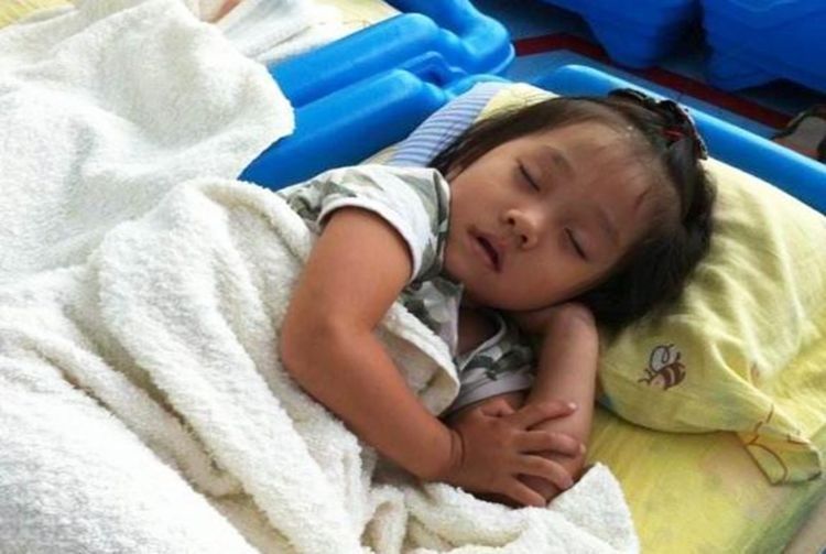 专家|陪孩子睡觉的那个人,会影响到孩子性格?专家的解读很有道理