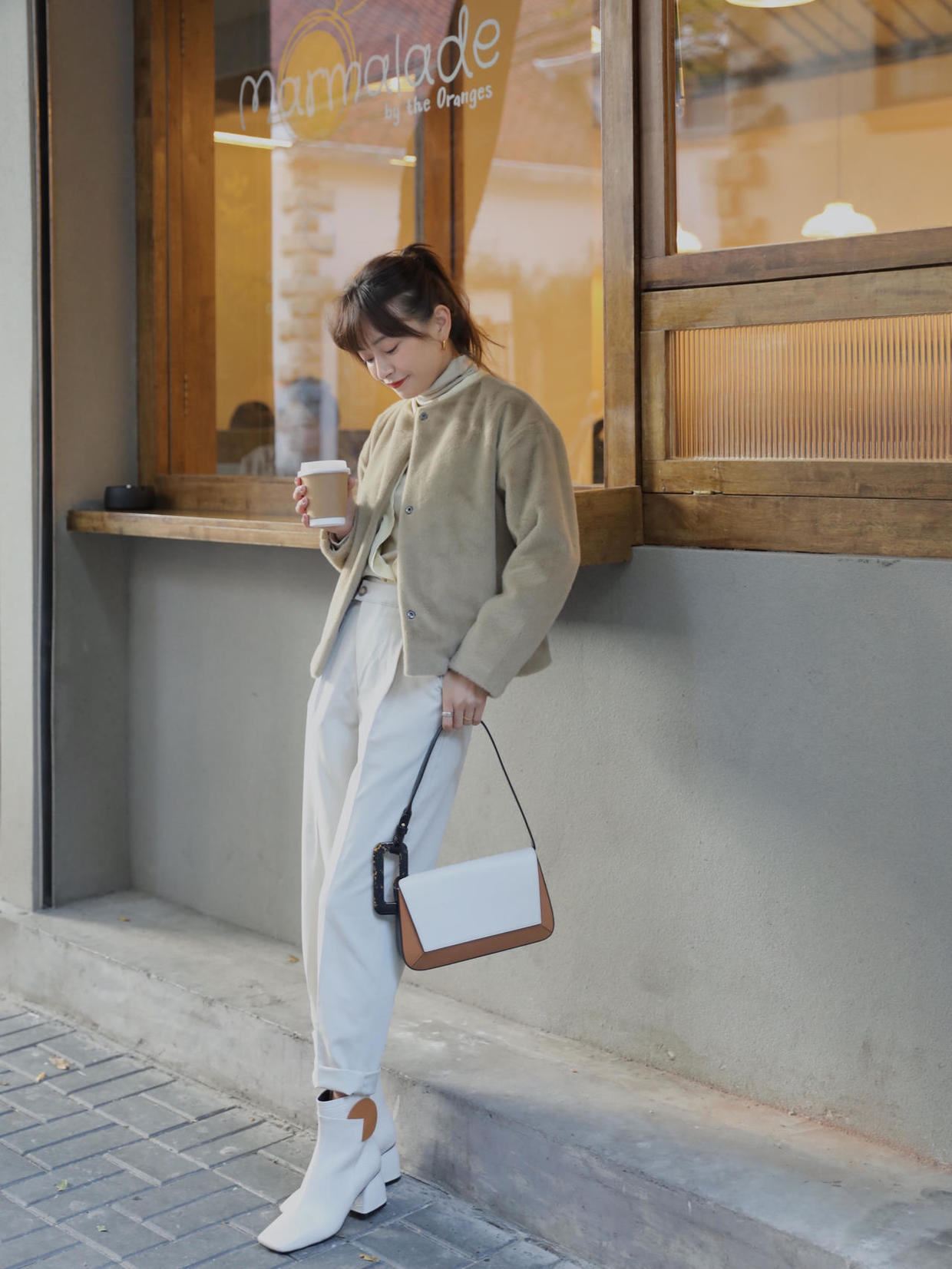 大长腿|超精致的短外套搭配,优雅女人也能拥有甜美气息,学到就是赚到