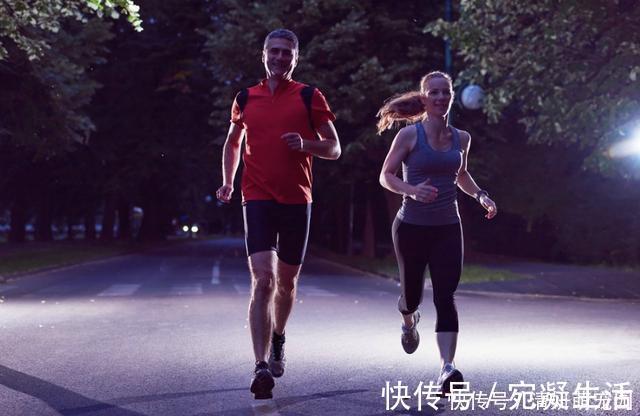 白天没空，那就夜跑吧！记住这几点，健康安全两不误