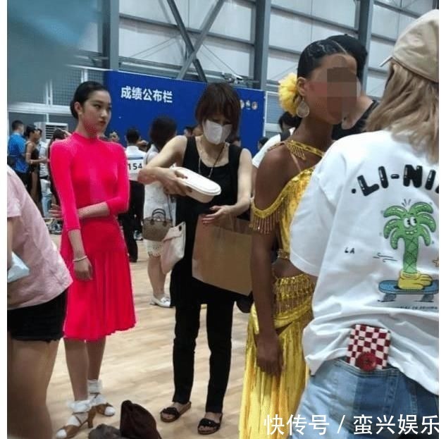 沙雕动画|沙雕动画,搞笑:全班学习都很厉害,还要老师干嘛