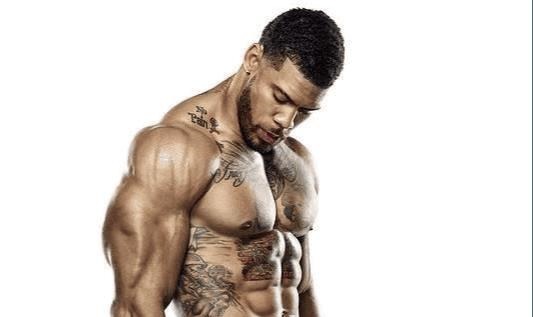 橄榄球|全美九大最强壮球员, 每一个都拥有完美而结实的身体!