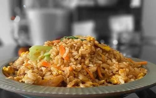 做蛋炒饭，先炒鸡蛋还是先炒饭？教你正确做法，米饭又香又好吃