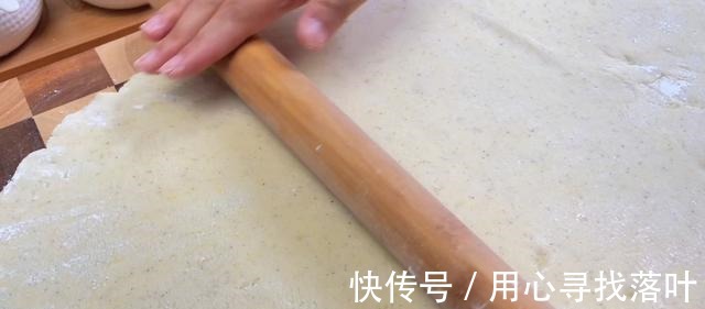 土豆好吃又好看的做法,外酥里软,比薯条还好吃!