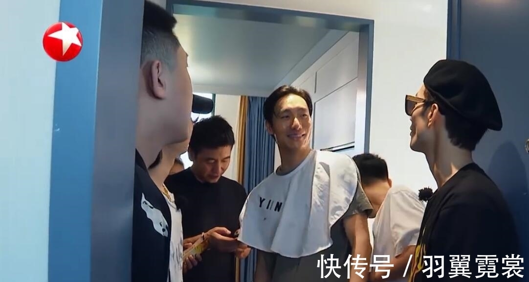 《追光吧》4大黑马浮出水面，2人靠兄弟撑腰，2人靠节目组力捧