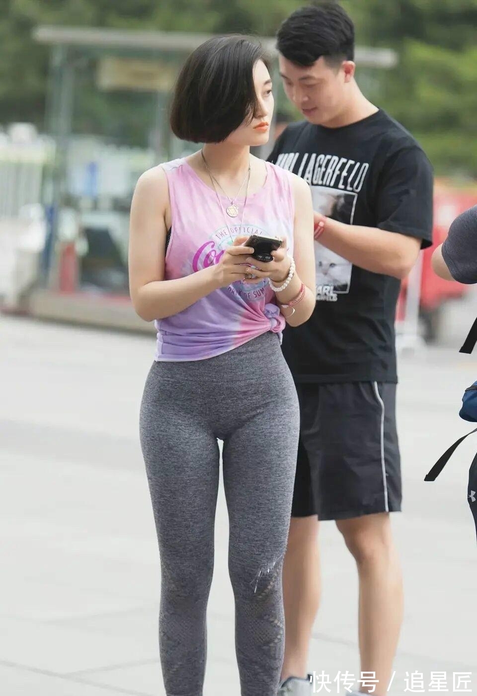 紧身衣 个性的打底裤穿出曲线美，简约经典的裤子非常舒服