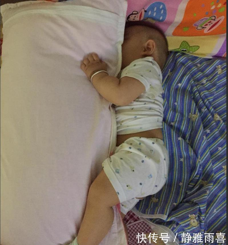 癖好|宝宝睡前的“奇怪小癖好”,其实是对妈妈爱的表达,暖心又治愈