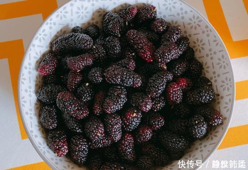 少白头|白发最怕这水果,5块钱煮1大锅,每天吃点,头发乌黑,白发变少了