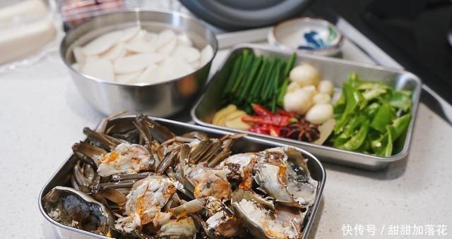 大闸蟹|原来大闸蟹可以有这么多吃法,他是秋季餐桌上美的风景