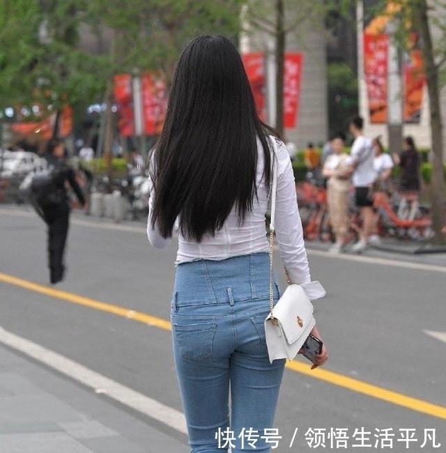 牛仔裤|牛仔裤带来与众不同的时尚气息,精美舒适自然,打造甜美迷人气质