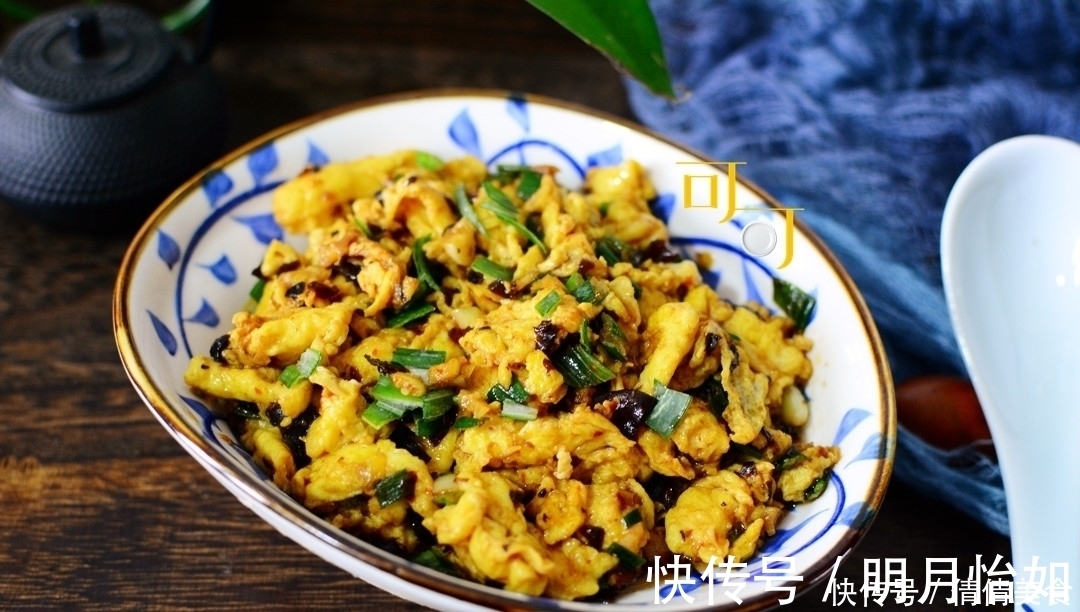 木耳酱|三个鸡蛋一勺酱，炒出一盘好吃的家常菜，天天吃都不会腻