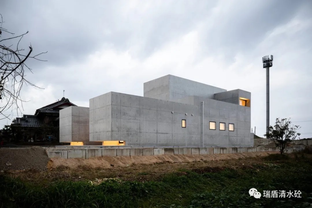 混凝土|平静优雅的清水混凝土诗意“家”