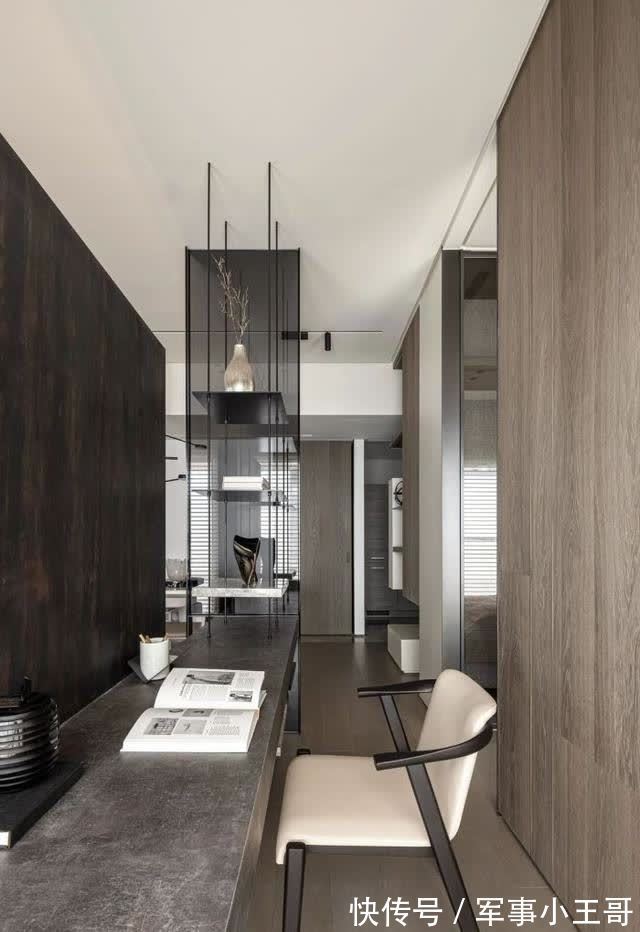 餐厅|参观了这位大学老师的家，才明白何为高级感，光是客厅就迷住了我