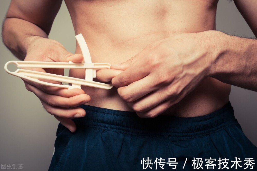 动作|6个自重动作帮你降低体脂率,缩小腰围,练出马甲线