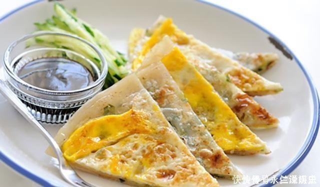 葱油饼新吃法,不用揉面,不用烫面,外酥里嫩,放凉了也不会硬