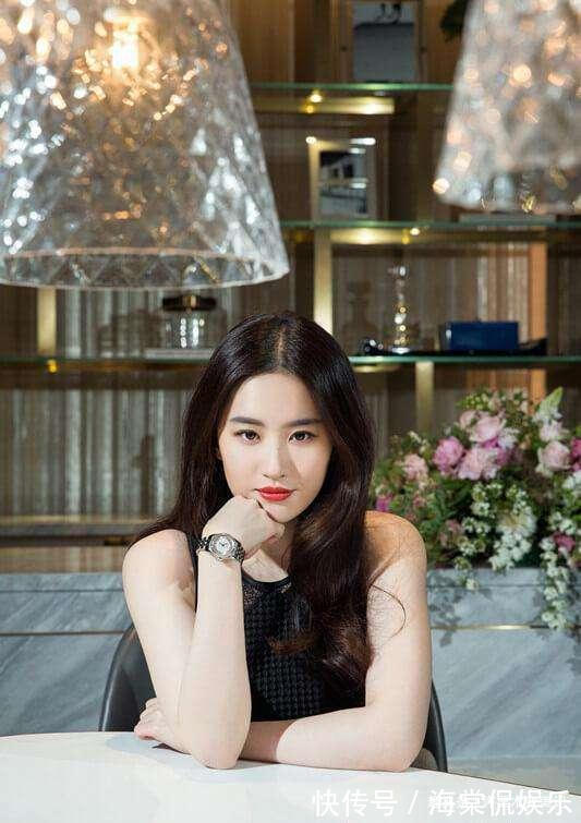 右手|女人手表戴左手好，还是右手好别再戴错被人笑话，多了解不吃亏