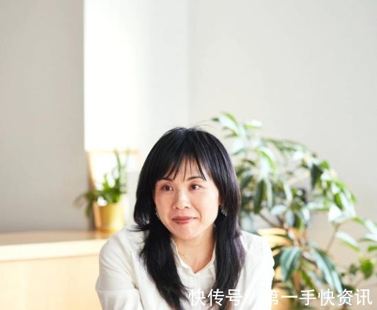 美学|日本女主的治愈系家居，屋内鲜花环绕，物品收纳有序，幸福感很高！