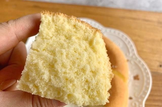 电饭锅蛋糕怎么不湿不粘还蓬松,配方和雷点依次总结,想失败都难