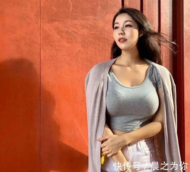 化妆品|1.72米韩国美女坚持健身,身材尽显迷人曲线,一项运动你也行