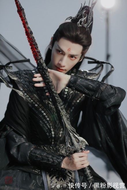 《長月燼明》真S級制作！開機狂曬物料霸榜熱搜，被指開播會爆