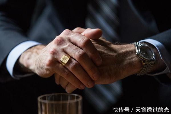 买不起劳力士没关系,戴上这个也能帮你撑住场面!
