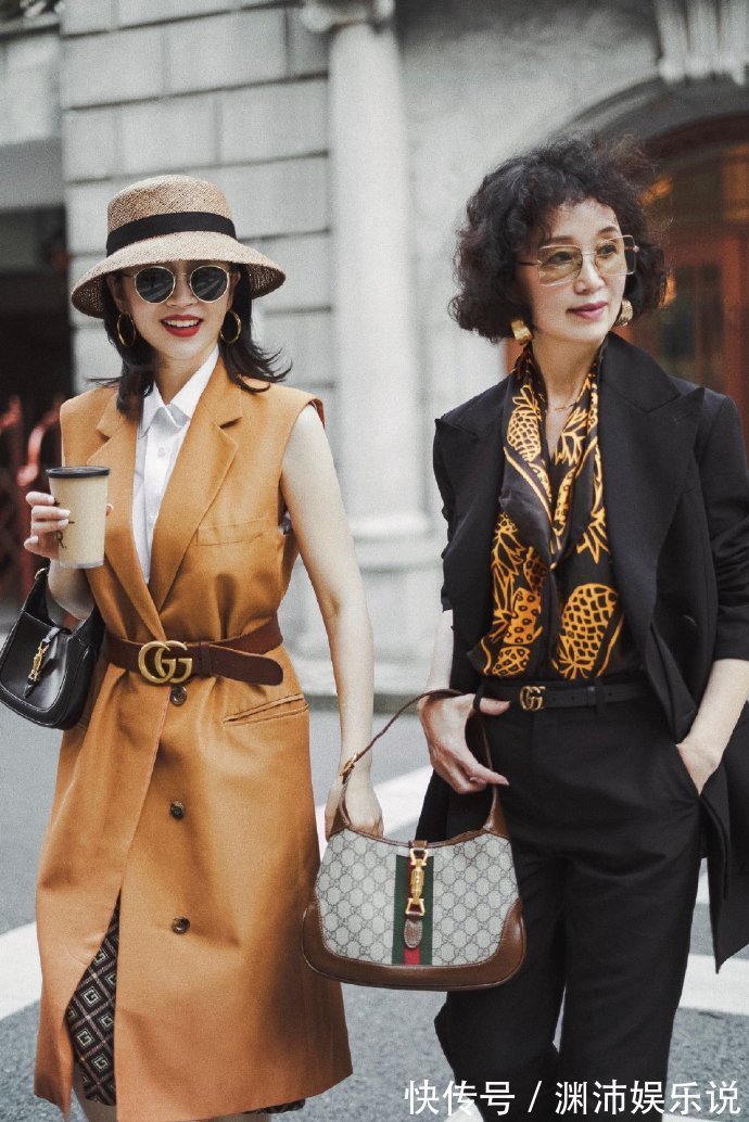 衬衫 母女穿搭又来啦!黑色套西装搭配经典迷人,母女秒变姐妹花