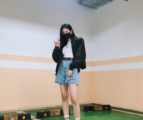  大腿|舒服好穿又有型的牛仔，短裤or中裤？