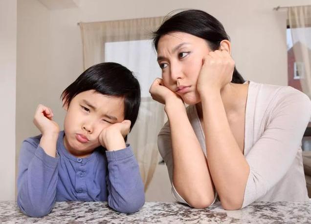 姓氏|爸爸姓“左”,妈妈姓“右”,给女儿取的名,全家都赞不绝口