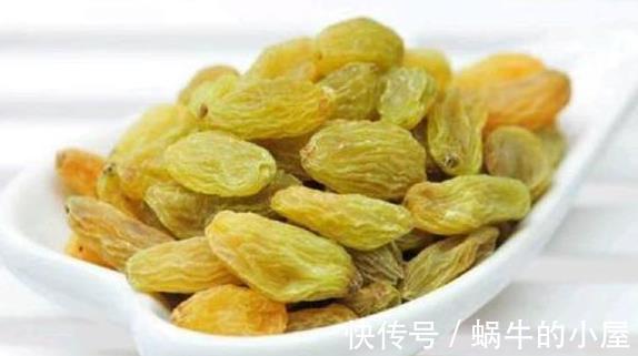 泡水|葡萄干的4大功效,难怪有人当零食吃,还有人拿来泡水喝