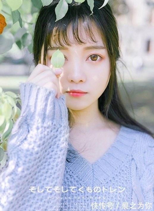 |搞笑GIF图:美女扔捧花的技术不错啊,后面没一个人接到