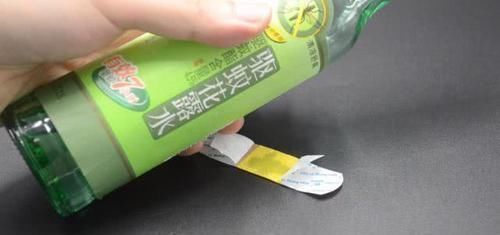 衣服上贴个创可贴,太聪明了,解决很多男人女人的困扰,涨知识了