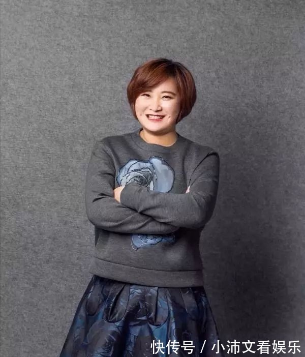 婴儿肥|被男生公认为不好看的4种脸型,化妆也很难变美,希望你一个不中