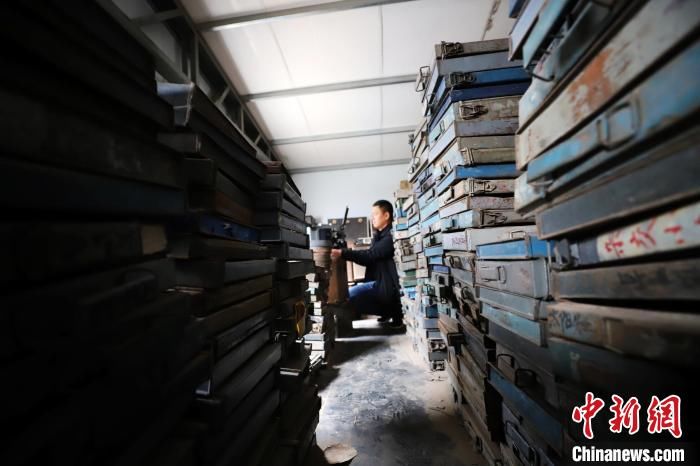 刘信平#光影记忆：河北平乡农民23年收藏逾3000部老影片