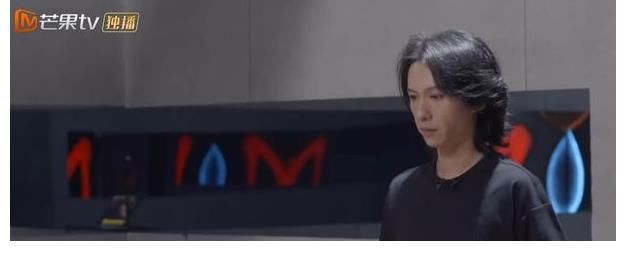 布瑞吉|《披荆斩棘》敖犬惨遭淘汰,大快人心,成团夜变录制,掀起热议!