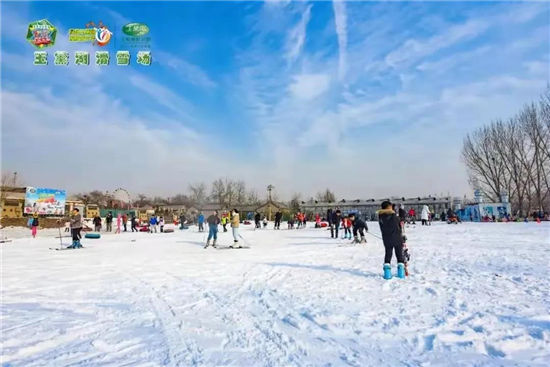 汤泉|齐惠游冬季权益：整月免门票泡沐锶汤泉，还有免票滑雪等你畅玩！